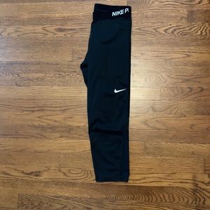 Nike Pro workout leggings